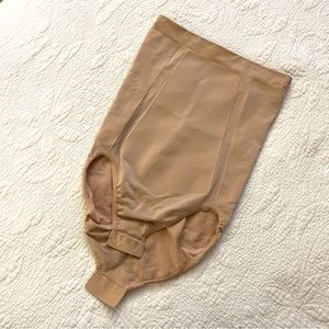 Spanx Shapewear OnCore High Waisted Brief Sz S
